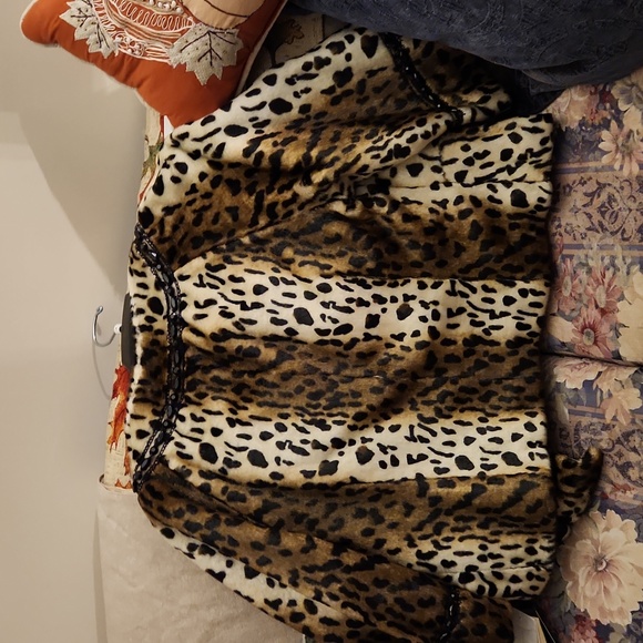Terry Lewis Classic Luxuries S faux leopard jacket (NEW, never worn!) - Picture 2 of 4